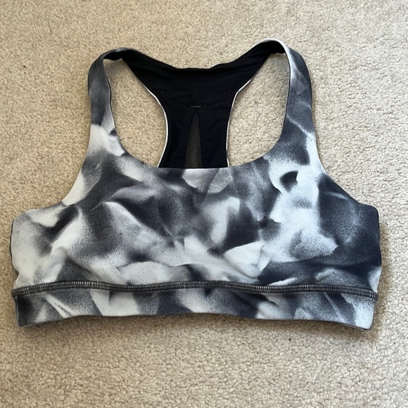 Lululemon Sports Bra - Picture 1 of 8